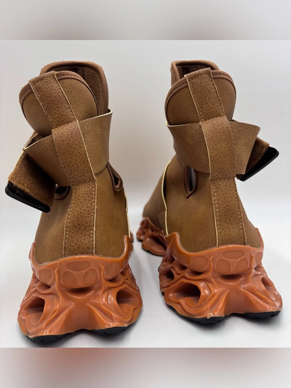 NWOT! COMANIER DESING! THE ORIG! FURY THE KING, BROWN/ORANGE! SZ 46/ US 12.5